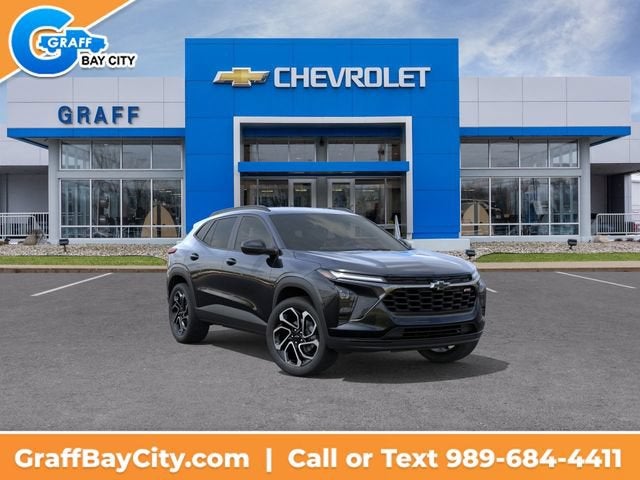 2026 Chevrolet Trax 2RS in Mosaic Black Metallic — front three-quarter view
