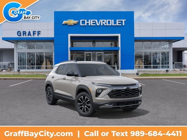 2026 Chevrolet Trailblazer ACTIV in White Sands — front three-quarter view